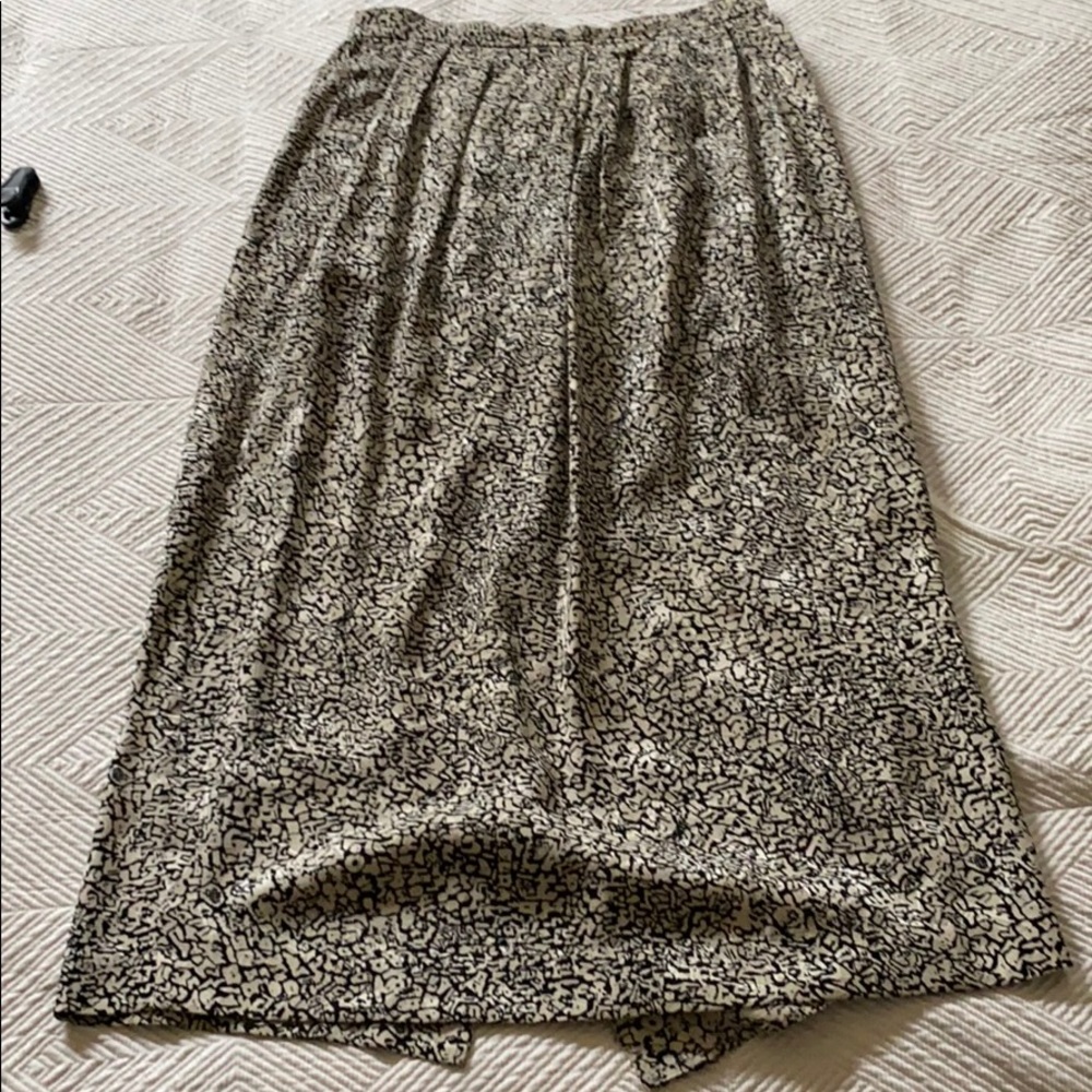 Hard to find taupe black skirt